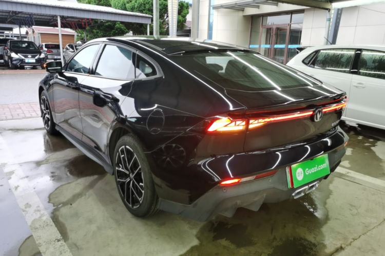 Used CHANGAN UNI-V iDD 2024 Blue Whale Smart Electric iDD 136km Luxury Model Rear Left 45 Deg