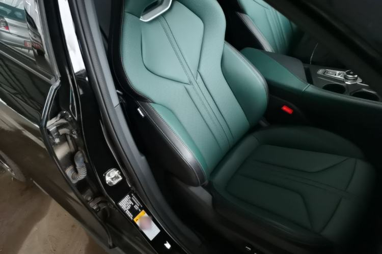 Used CHANGAN UNI-V iDD 2024 Blue Whale Smart Electric iDD 136km Luxury Model Right Front Seat