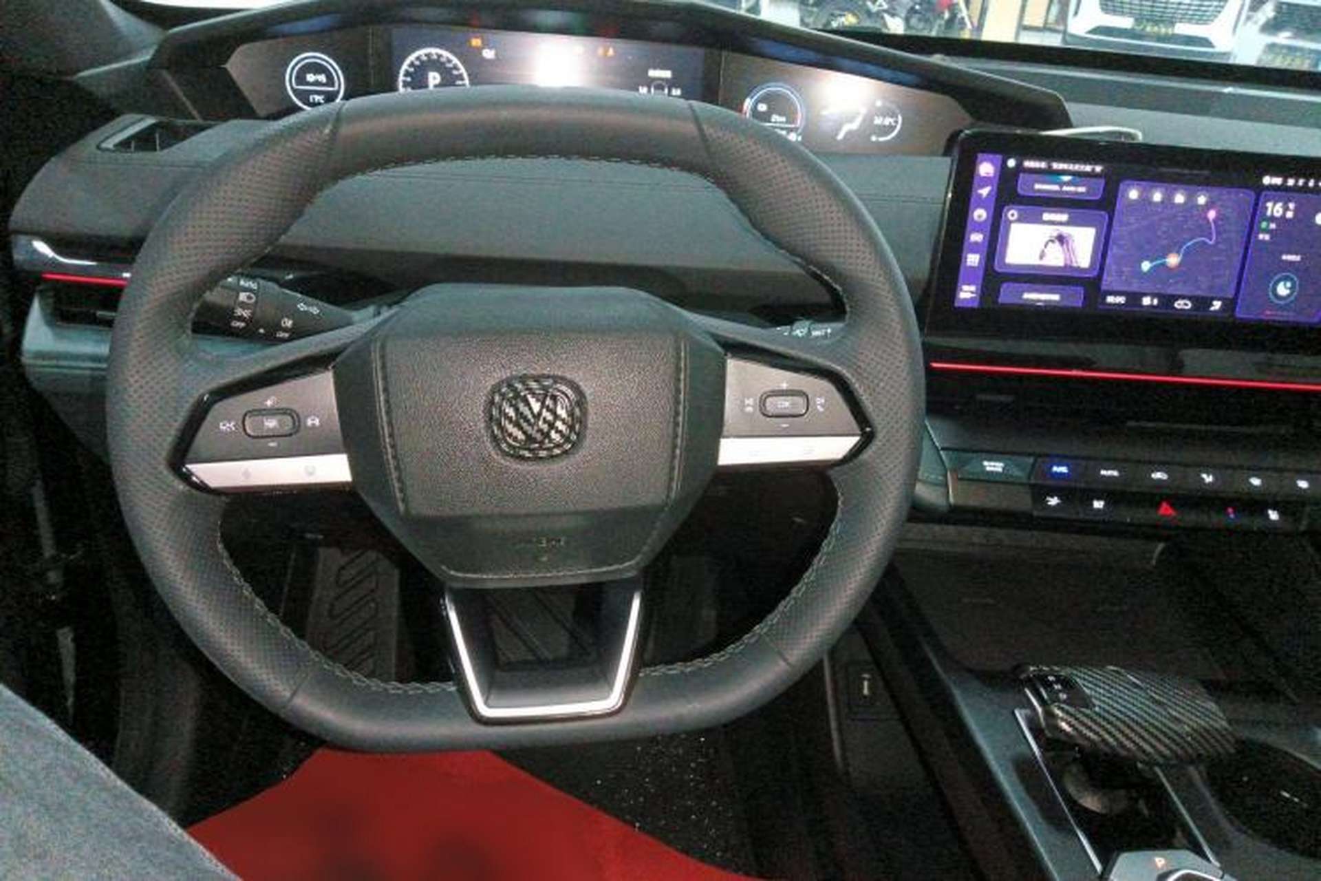 Used CHANGAN UNI-V iDD 2024 Blue Whale Smart Electric iDD 136km Luxury Model Steering Wheel