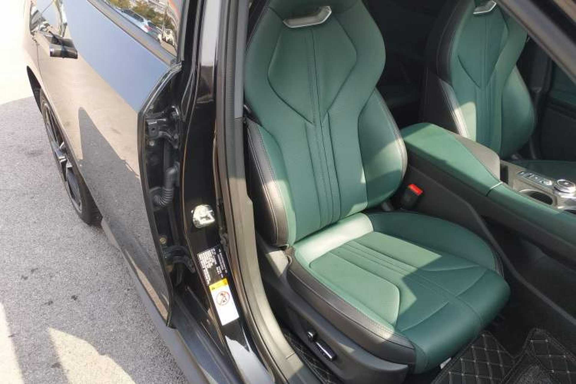 Used CHANGAN UNI-V iDD 2024 Blue Whale Smart Electric iDD 136km Luxury Model Right Front Seat
