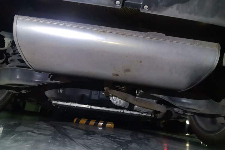 Used CHANGAN UNI-V iDD 2024 Blue Whale Smart Electric iDD 136km Luxury Model Chassis Rear
