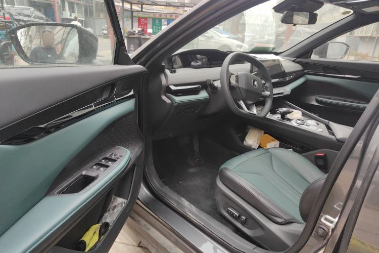 Used CHANGAN UNI-V iDD 2024 Blue Whale Smart Electric iDD 136km ZhiKu Model Driver Seat