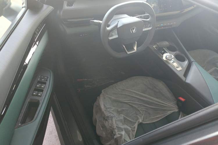 Used CHANGAN UNI-V iDD 2024 Blue Whale Smart Electric iDD 136km ZhiKu Model Driver Seat