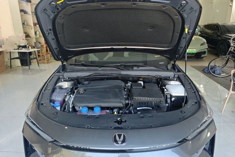 Used CHANGAN UNI-V iDD 2024 Blue Whale Smart Electric iDD 136km Luxury Model Engine Bay