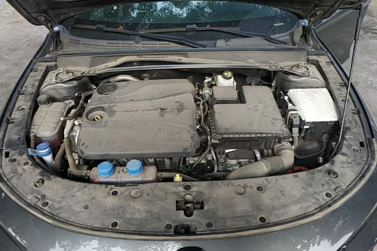 Used CHANGAN UNI-V iDD 2024 Blue Whale Smart Electric iDD 136km ZhiKu Model Engine Bay