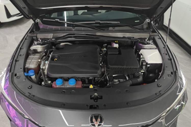 Used CHANGAN UNI-V iDD 2024 Blue Whale Smart Electric iDD 136km Luxury Model Engine Bay