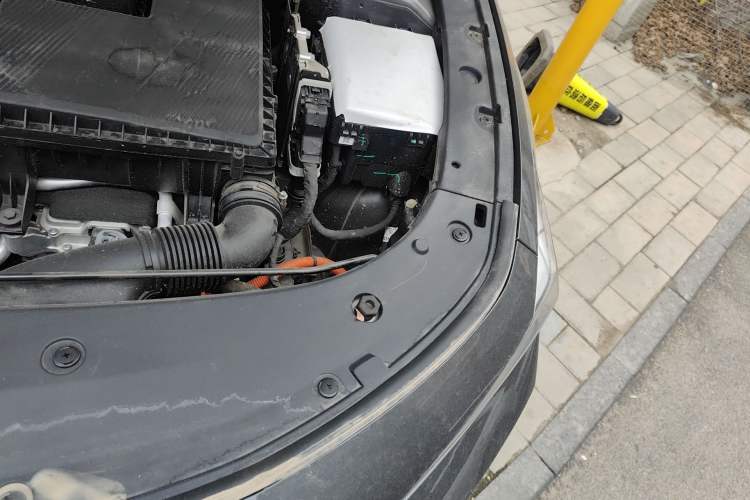 Used CHANGAN UNI-V iDD 2024 Blue Whale Smart Electric iDD 136km ZhiKu Model Engine Bay Left