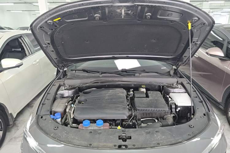 Used CHANGAN UNI-V iDD 2024 Blue Whale Smart Electric iDD 136km ZhiKu Model Engine Bay
