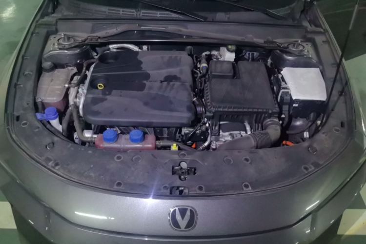Used CHANGAN UNI-V iDD 2024 Blue Whale Smart Electric iDD 136km Luxury Model Engine Bay
