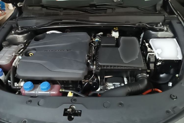 Used CHANGAN UNI-V iDD 2024 Blue Whale Smart Electric iDD 136km Luxury Model Engine Bay