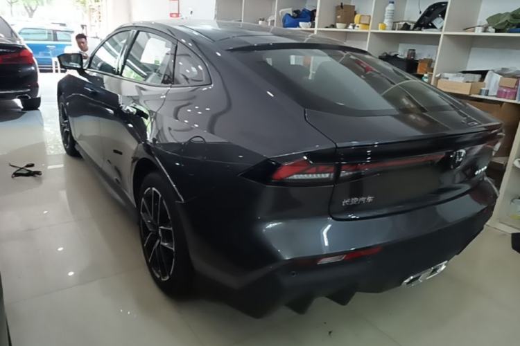 Used CHANGAN UNI-V iDD 2024 Blue Whale Smart Electric iDD 136km Luxury Model Exterior 2