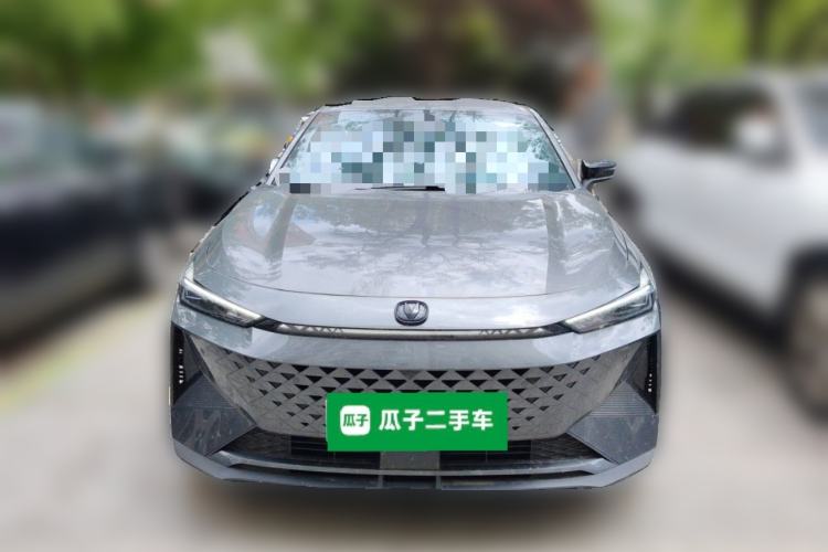Used CHANGAN UNI-V iDD 2024 Blue Whale Smart Electric iDD 136km ZhiKu Model Front