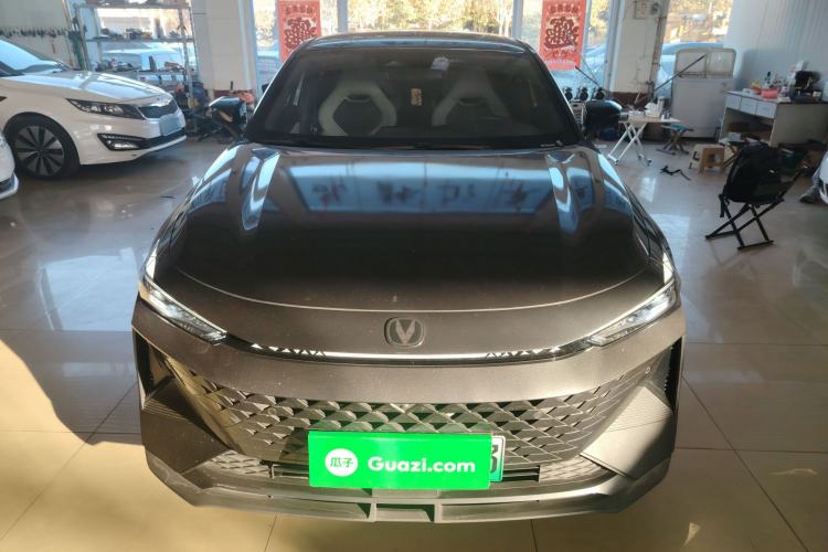 Used CHANGAN UNI-V iDD 2024 Blue Whale Smart Electric iDD 136km ZhiKu Model Front