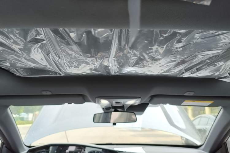 Used CHANGAN UNI-V iDD 2024 Blue Whale Smart Electric iDD 136km ZhiKu Model Headliner