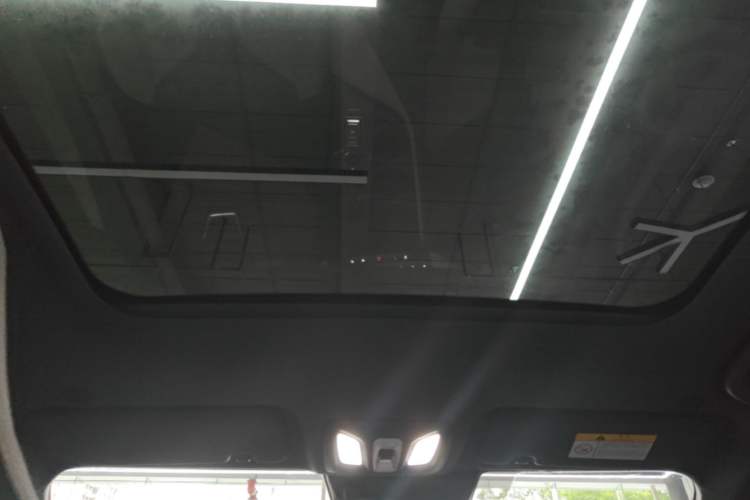 Used CHANGAN UNI-V iDD 2024 Blue Whale Smart Electric iDD 136km Luxury Model Headliner