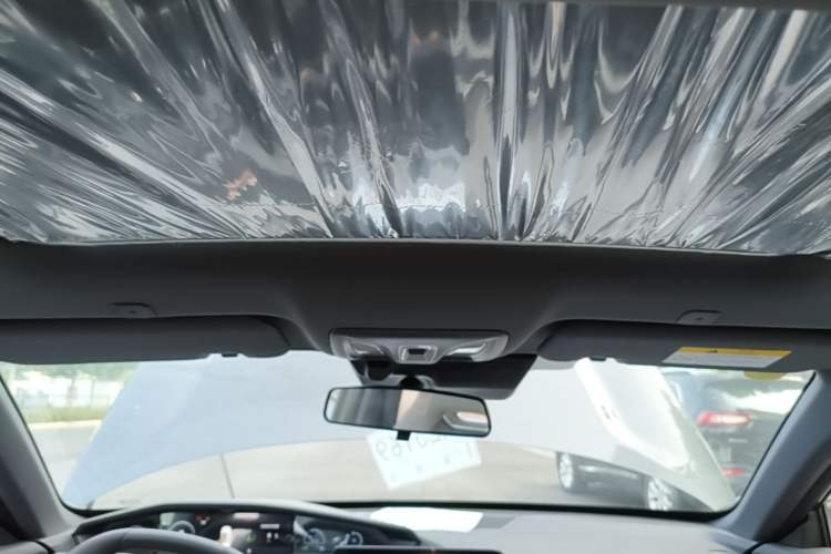 Used CHANGAN UNI-V iDD 2024 Blue Whale Smart Electric iDD 136km ZhiKu Model Headliner