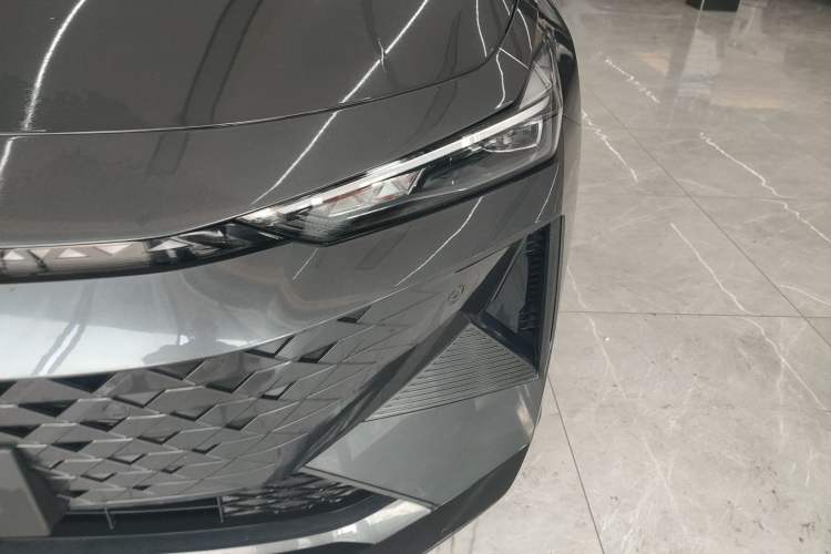 Used CHANGAN UNI-V iDD 2024 Blue Whale Smart Electric iDD 136km ZhiKu Model Left Front Headlight