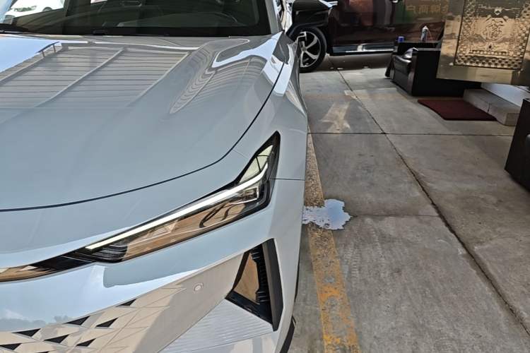 Used CHANGAN UNI-V iDD 2024 Blue Whale Smart Electric iDD 136km Luxury Model Left Front Headlight