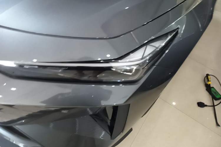 Used CHANGAN UNI-V iDD 2024 Blue Whale Smart Electric iDD 136km Luxury Model Left Front Headlight