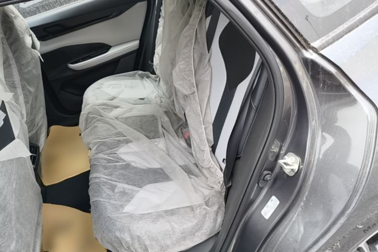 Used CHANGAN UNI-V iDD 2024 Blue Whale Smart Electric iDD 136km ZhiKu Model Left Rear Seat