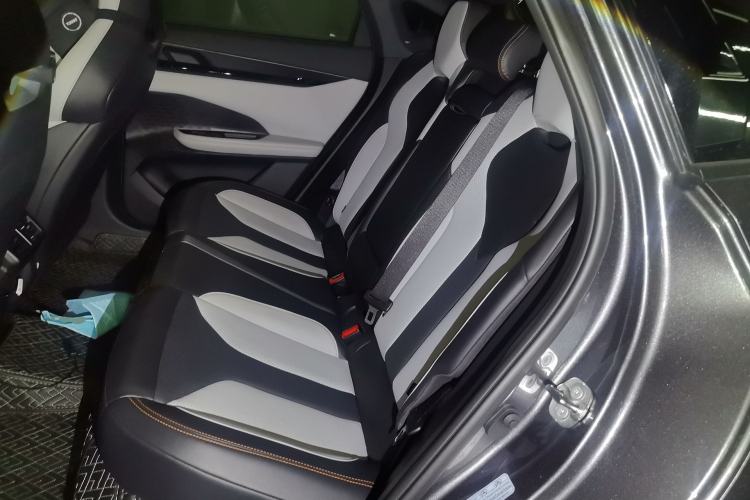 Used CHANGAN UNI-V iDD 2024 Blue Whale Smart Electric iDD 136km Luxury Model Left Rear Seat