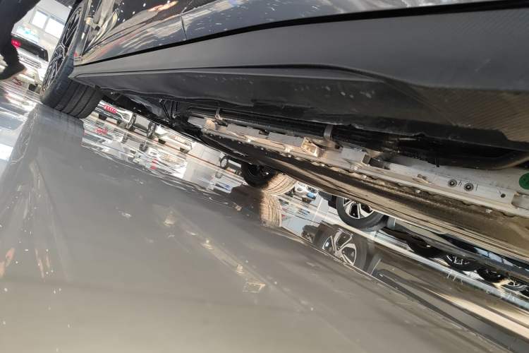 Used CHANGAN UNI-V iDD 2024 Blue Whale Smart Electric iDD 136km Luxury Model Left Side Sill