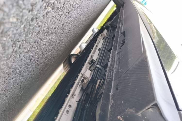 Used CHANGAN UNI-V iDD 2024 Blue Whale Smart Electric iDD 136km ZhiKu Model Left Side Sill