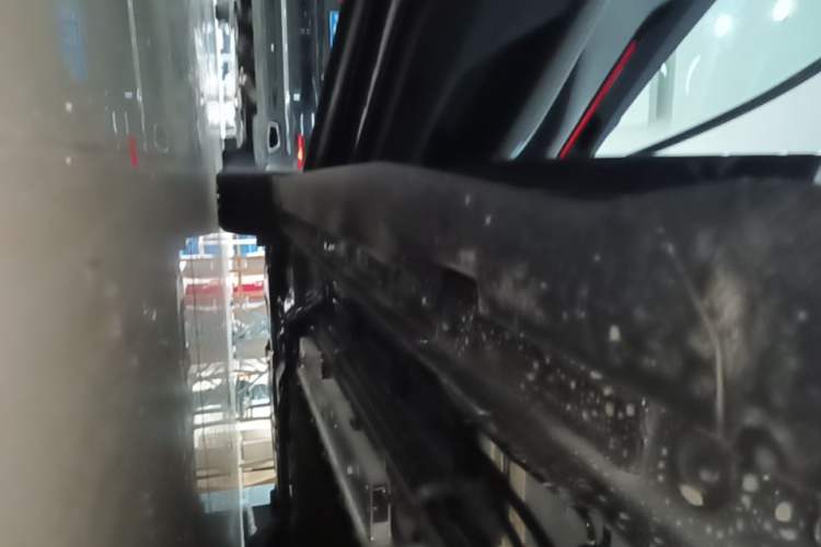 Used CHANGAN UNI-V iDD 2024 Blue Whale Smart Electric iDD 136km Luxury Model Left Side Sill