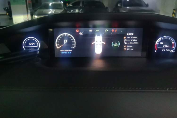 Used CHANGAN UNI-V iDD 2024 Blue Whale Smart Electric iDD 136km Luxury Model Odometer Close Up