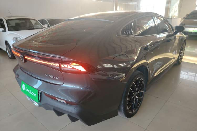 Used CHANGAN UNI-V iDD 2024 Blue Whale Smart Electric iDD 136km ZhiKu Model Rear Right 45 Deg