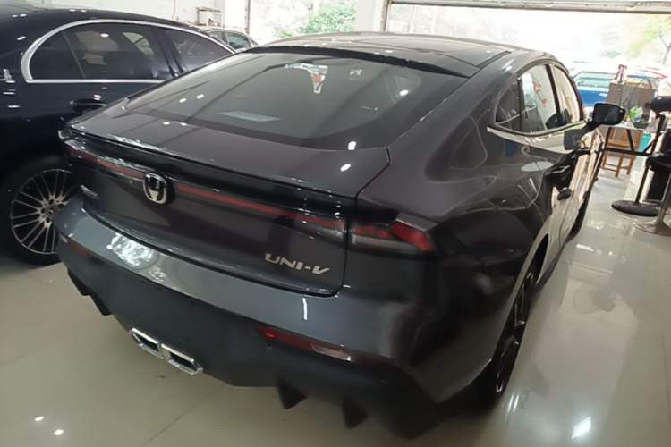 Used CHANGAN UNI-V iDD 2024 Blue Whale Smart Electric iDD 136km Luxury Model Rear Right 45 Deg