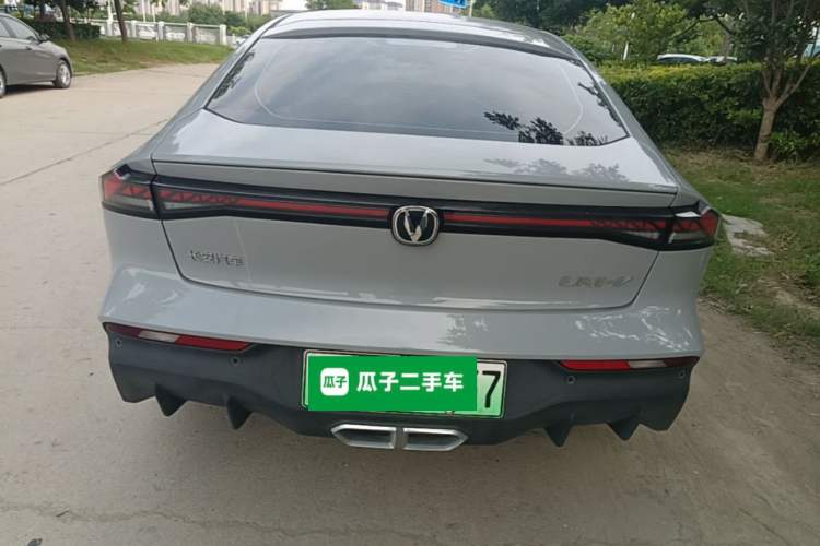 Used CHANGAN UNI-V iDD 2024 Blue Whale Smart Electric iDD 136km Luxury Model Rear
