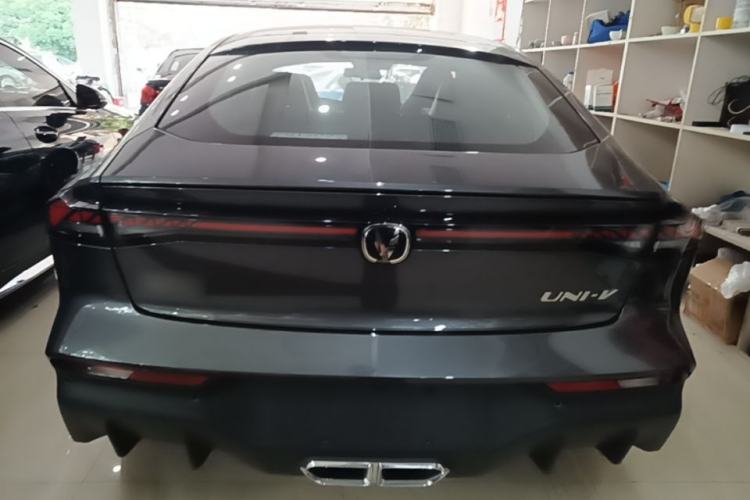 Used CHANGAN UNI-V iDD 2024 Blue Whale Smart Electric iDD 136km Luxury Model Rear