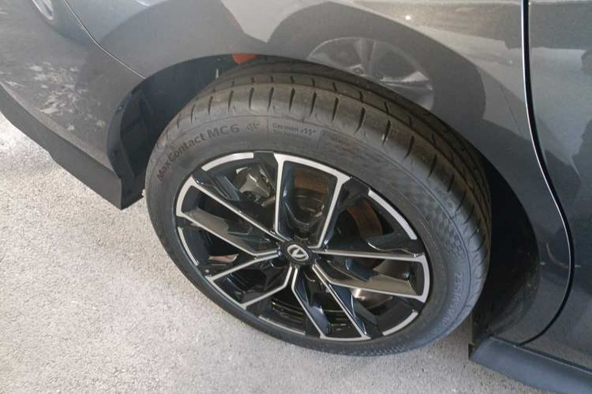 Used CHANGAN UNI-V iDD 2024 Blue Whale Smart Electric iDD 136km ZhiKu Model Right Rear Wheel Hub