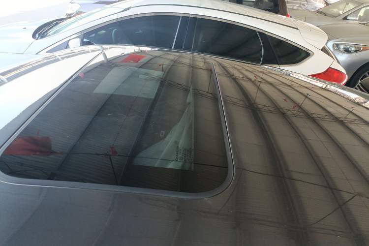 Used CHANGAN UNI-V iDD 2024 Blue Whale Smart Electric iDD 136km ZhiKu Model Roof