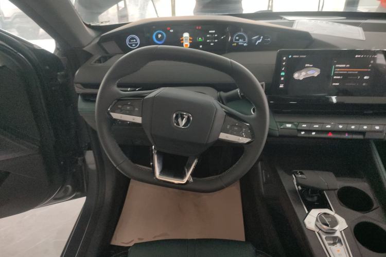 Used CHANGAN UNI-V iDD 2024 Blue Whale Smart Electric iDD 136km ZhiKu Model Steering Wheel