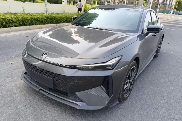 Used CHANGAN UNI-V iDD 2024 Blue Whale Smart Electric iDD 136km ZhiKu Model Guazi used car, China used car export, Used car for sale, Used cars, Cheapest cars for sale