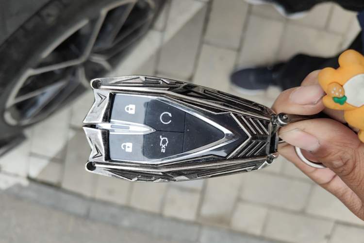 Used CHANGAN UNI-V iDD 2024 Blue Whale Smart Electric iDD 136km ZhiKu Model Vehicle Key