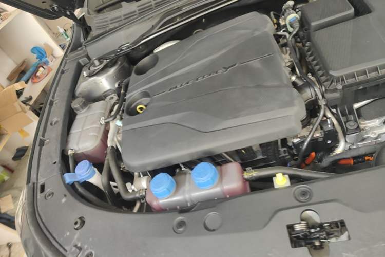 Used CHANGAN UNI-V iDD 2024 Blue Whale Smart Electric iDD 136km Luxury Model Engine Bay Right
