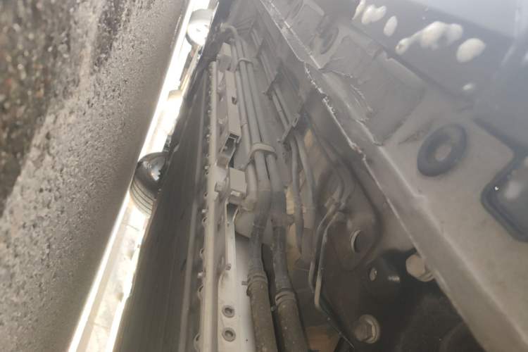Used CHANGAN UNI-V iDD 2024 Blue Whale Smart Electric iDD 136km ZhiKu Model Chassis Rear Left