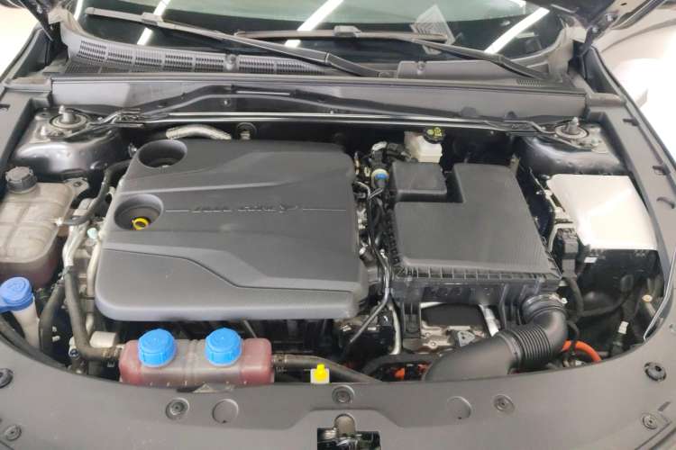 Used CHANGAN UNI-V iDD 2024 Blue Whale Smart Electric iDD 136km Luxury Model Engine Bay