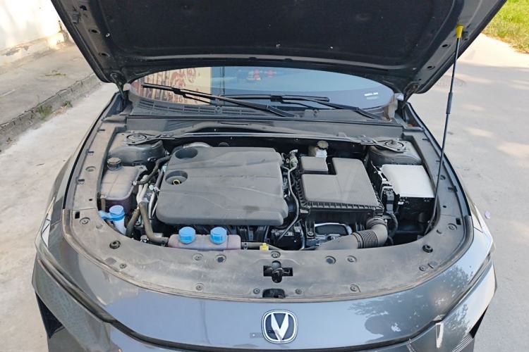 Used CHANGAN UNI-V iDD 2024 Blue Whale Smart Electric iDD 136km Luxury Model Engine Bay
