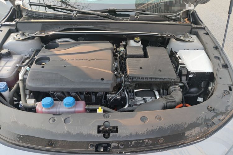 Used CHANGAN UNI-V iDD 2024 Blue Whale Smart Electric iDD 136km ZhiKu Model Engine Bay