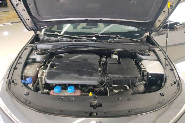 Used CHANGAN UNI-V iDD 2024 Blue Whale Smart Electric iDD 136km Luxury Model Engine Bay
