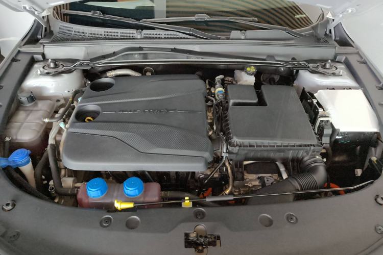 Used CHANGAN UNI-V iDD 2024 Blue Whale Smart Electric iDD 136km Luxury Model Engine Bay