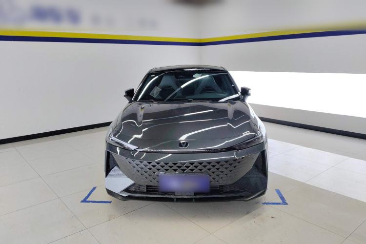 Used CHANGAN UNI-V iDD 2024 Blue Whale Smart Electric iDD 136km Luxury Model Front