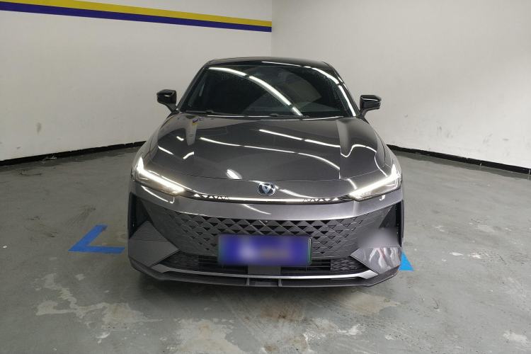 Used CHANGAN UNI-V iDD 2024 Blue Whale Smart Electric iDD 136km Luxury Model Front