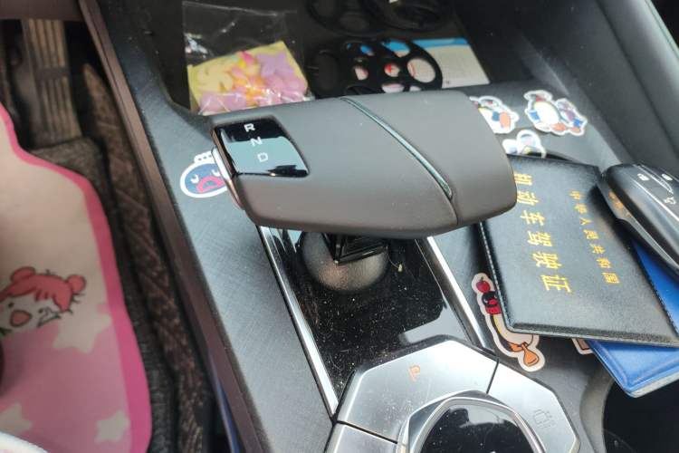 Used CHANGAN UNI-V iDD 2024 Blue Whale Smart Electric iDD 136km ZhiKu Model Gear Lever