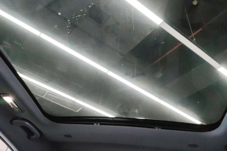 Used CHANGAN UNI-V iDD 2024 Blue Whale Smart Electric iDD 136km Luxury Model Headliner