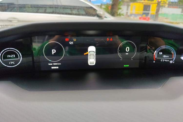 Used CHANGAN UNI-V iDD 2024 Blue Whale Smart Electric iDD 136km Luxury Model Instrument Cluster